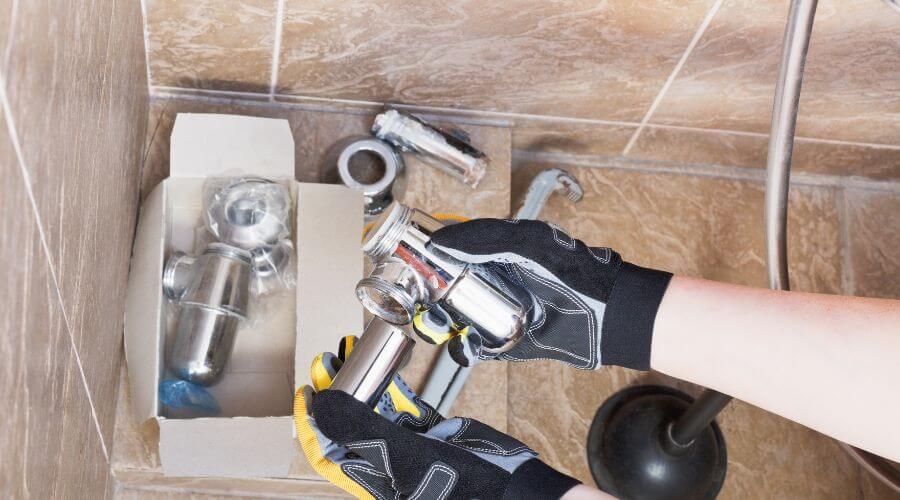 Professional gutter cleaning in Foster, OR